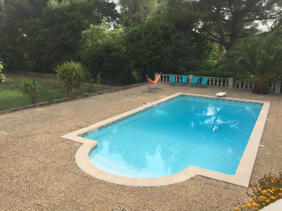 Sur Les Pas De Pagnol Aubagne Exterior foto